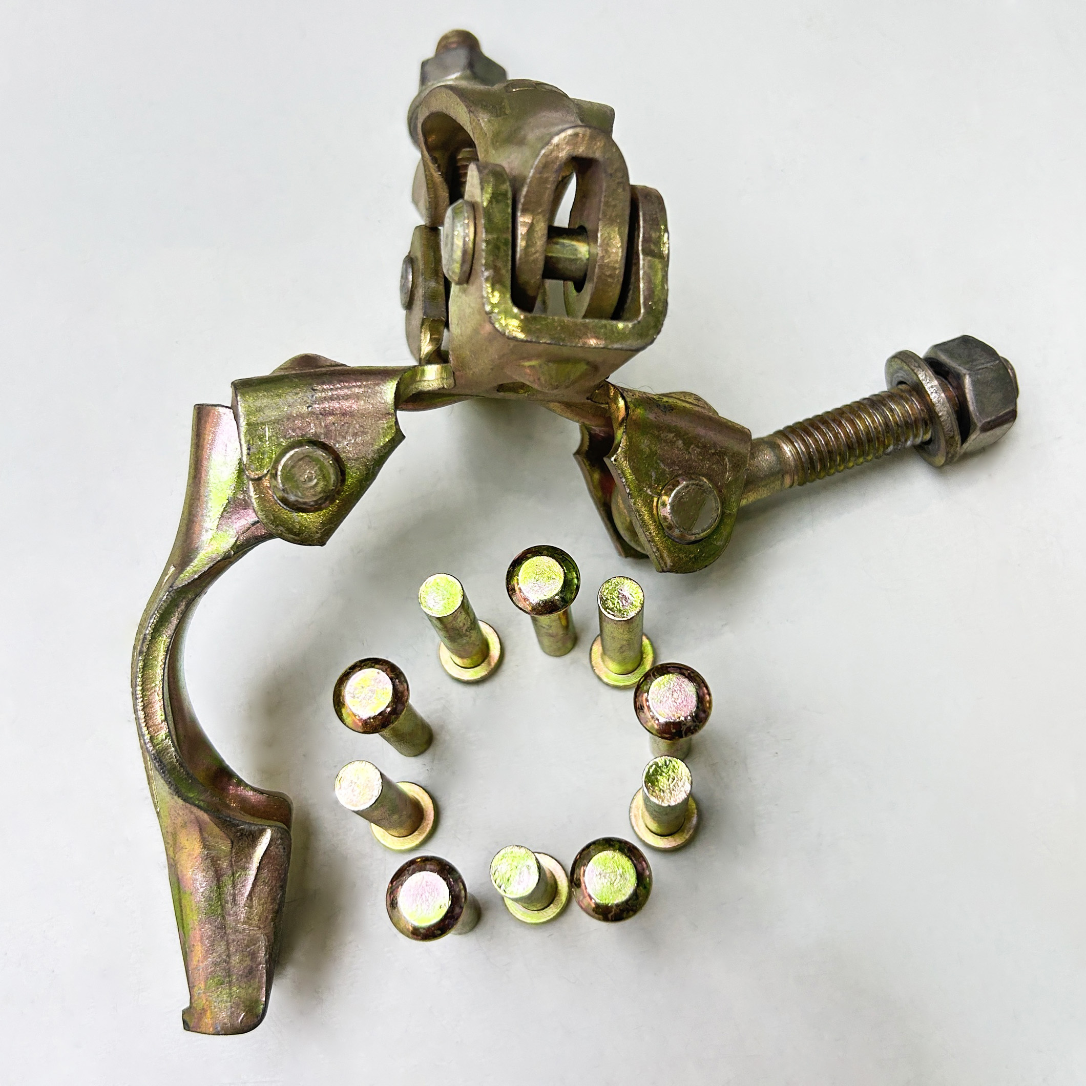 Đinh tán khớp nối giàn giáo ép của Anh