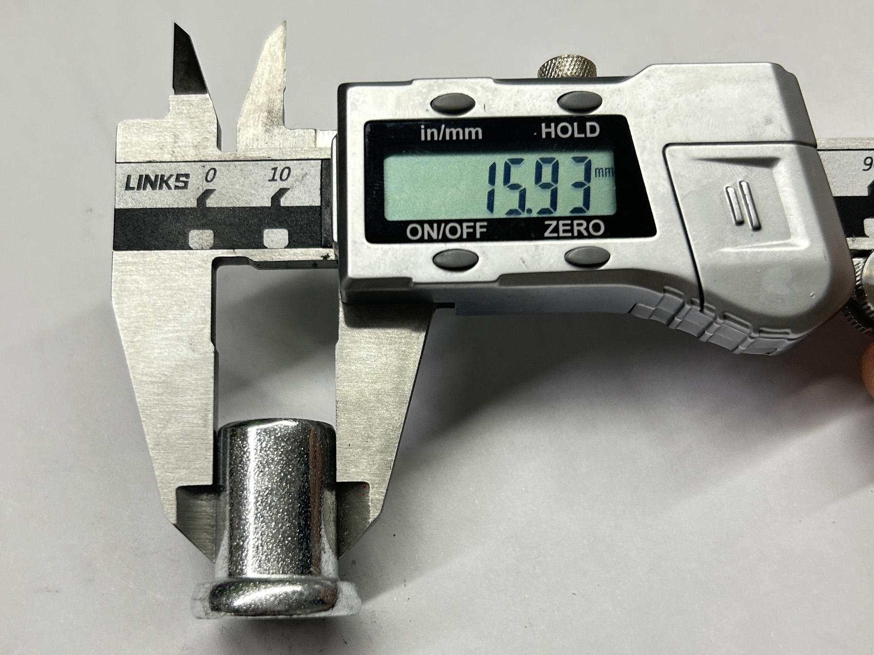 K&iacute;ch thước đinh t&aacute;n của khớp nối gi&agrave;n gi&aacute;o