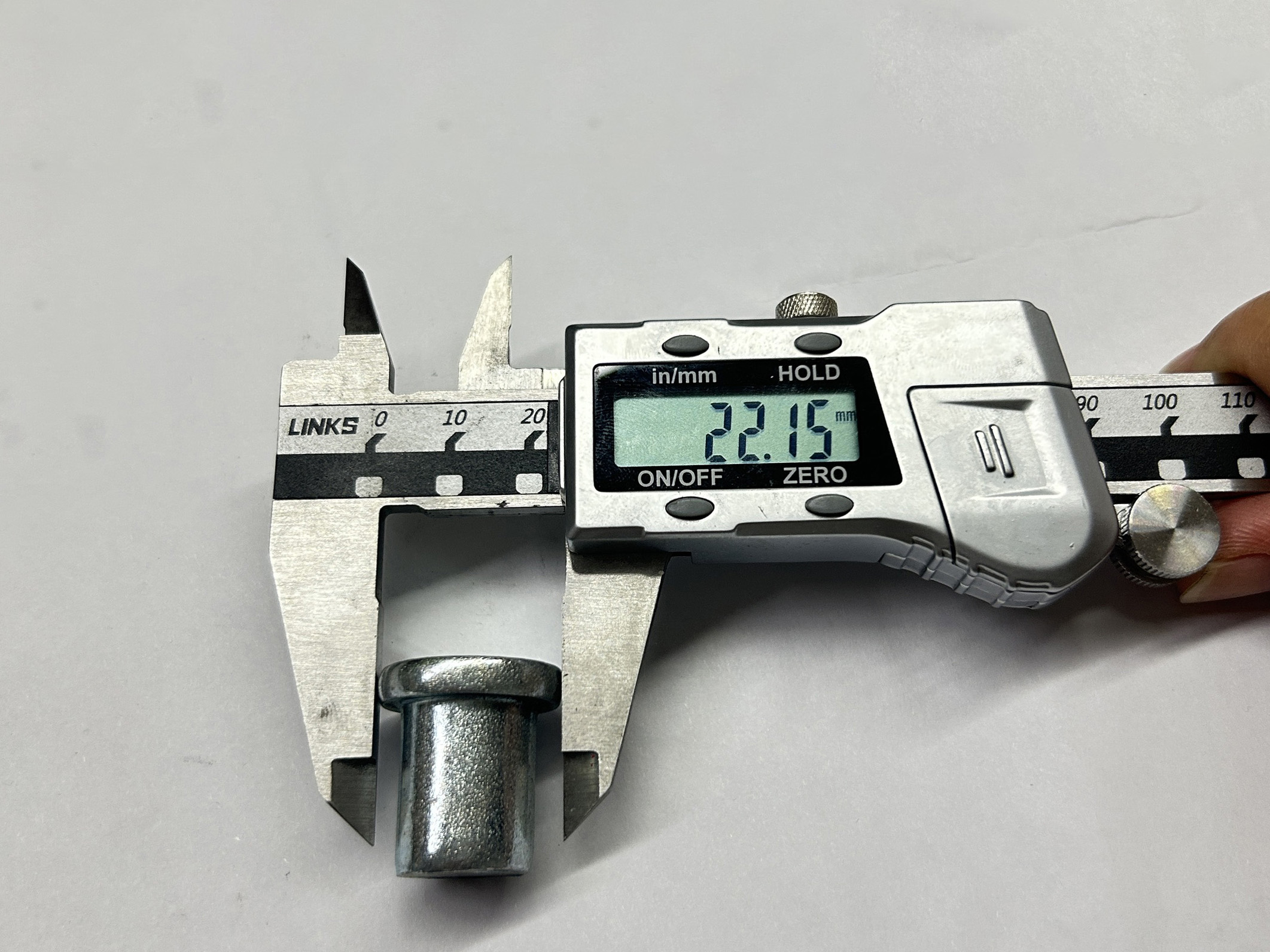 K&iacute;ch thước đinh t&aacute;n của khớp nối gi&agrave;n gi&aacute;o