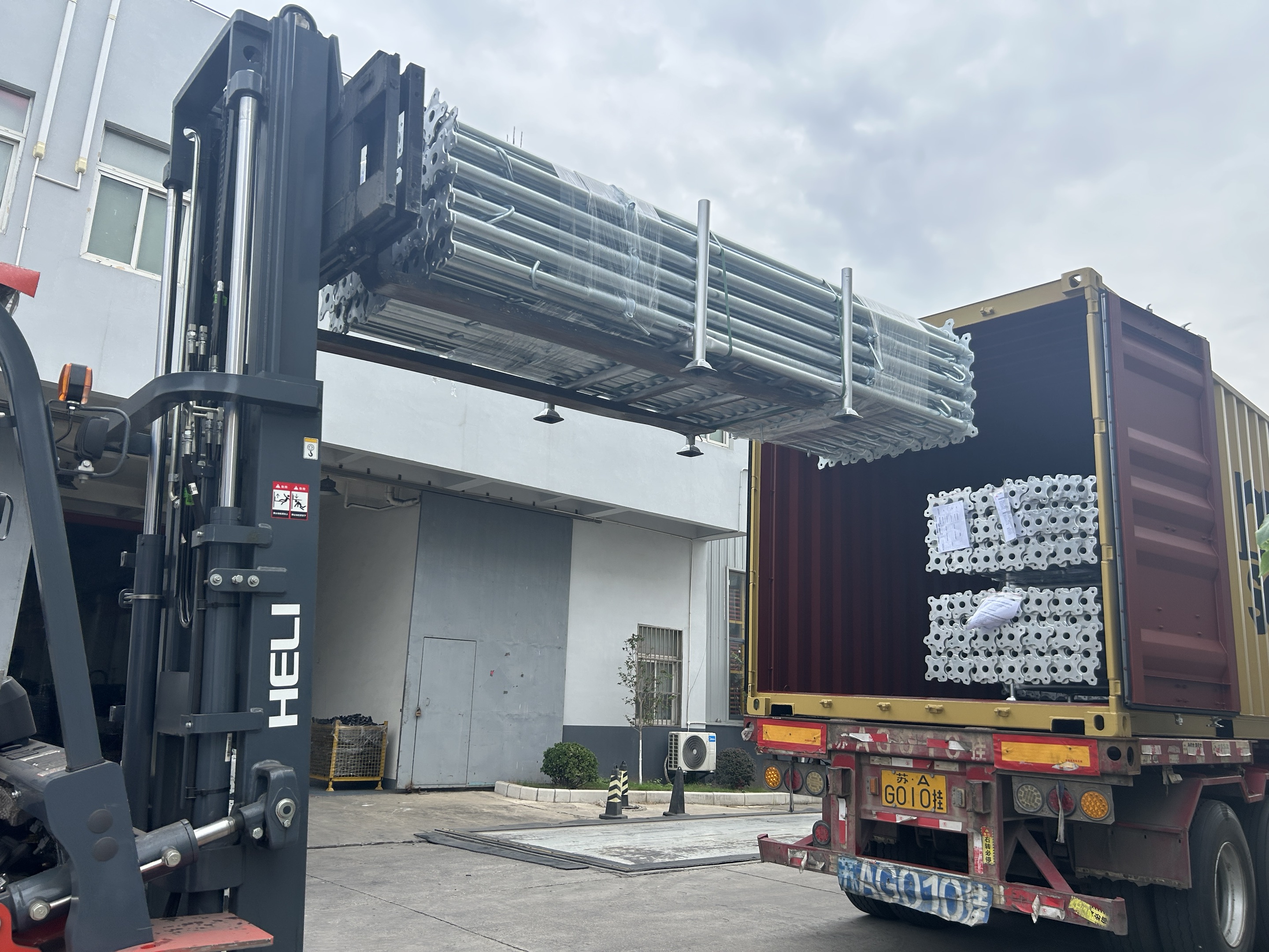 đạo cụ gi&agrave;n gi&aacute;o 