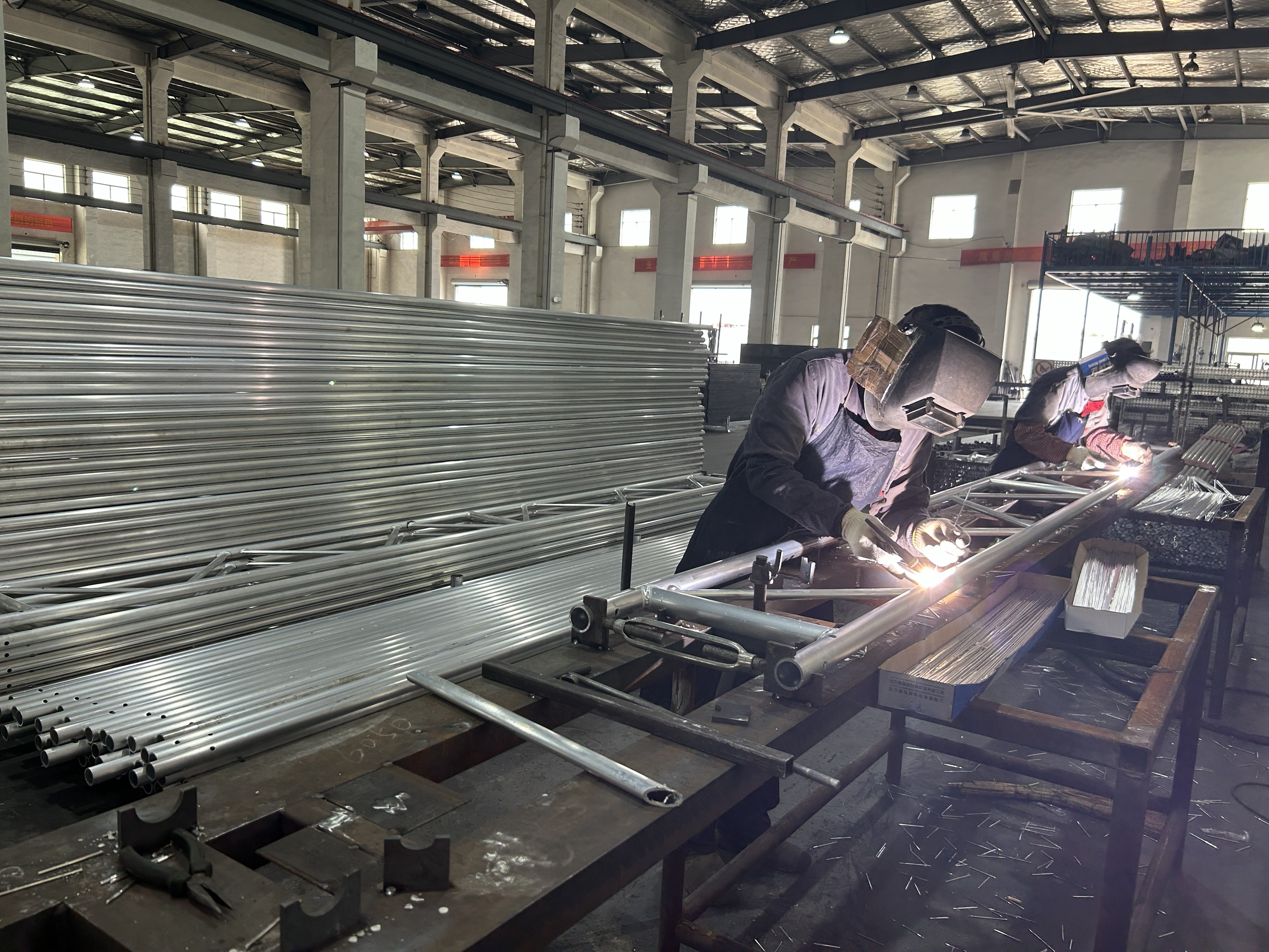 ch&ugrave;m nh&ocirc;m 