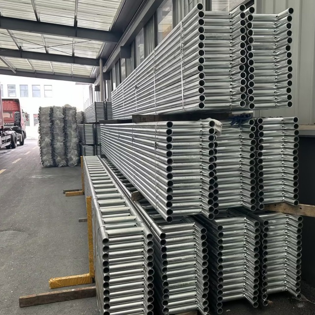 Dầm thang thép giàn giáo