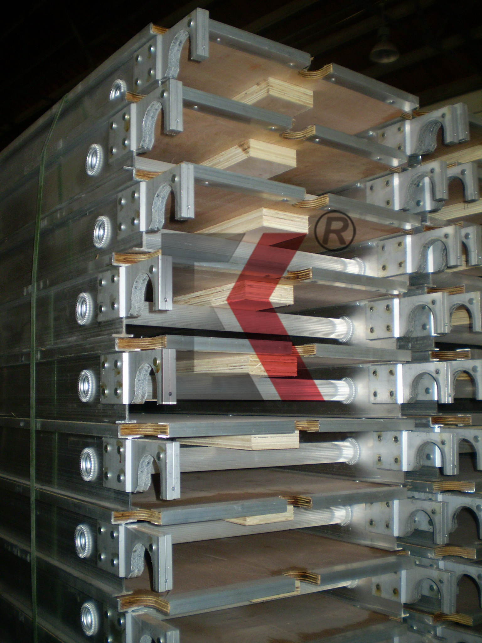 EK-3042