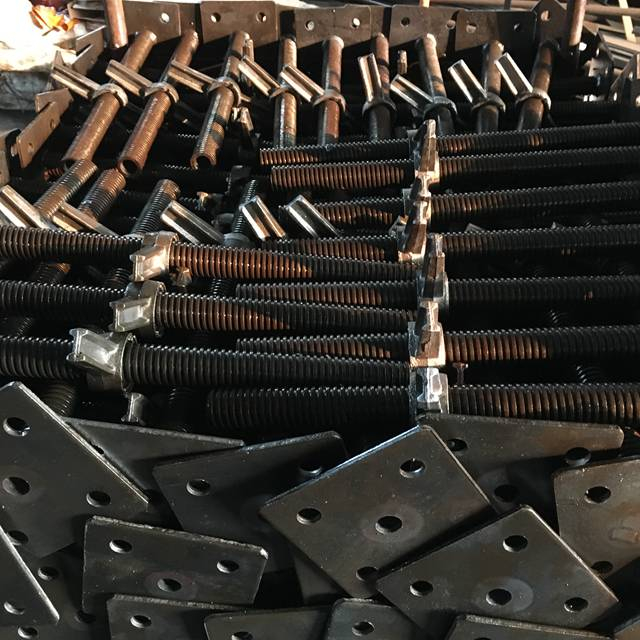 Giàn giáo màu đen có thể điều chỉnh giắc cắm cơ sở ốc vít rắn 