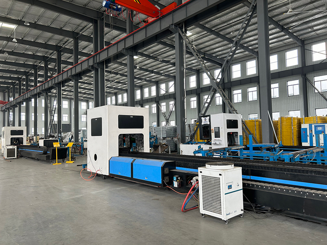 Cắt ống laser bằng thép
