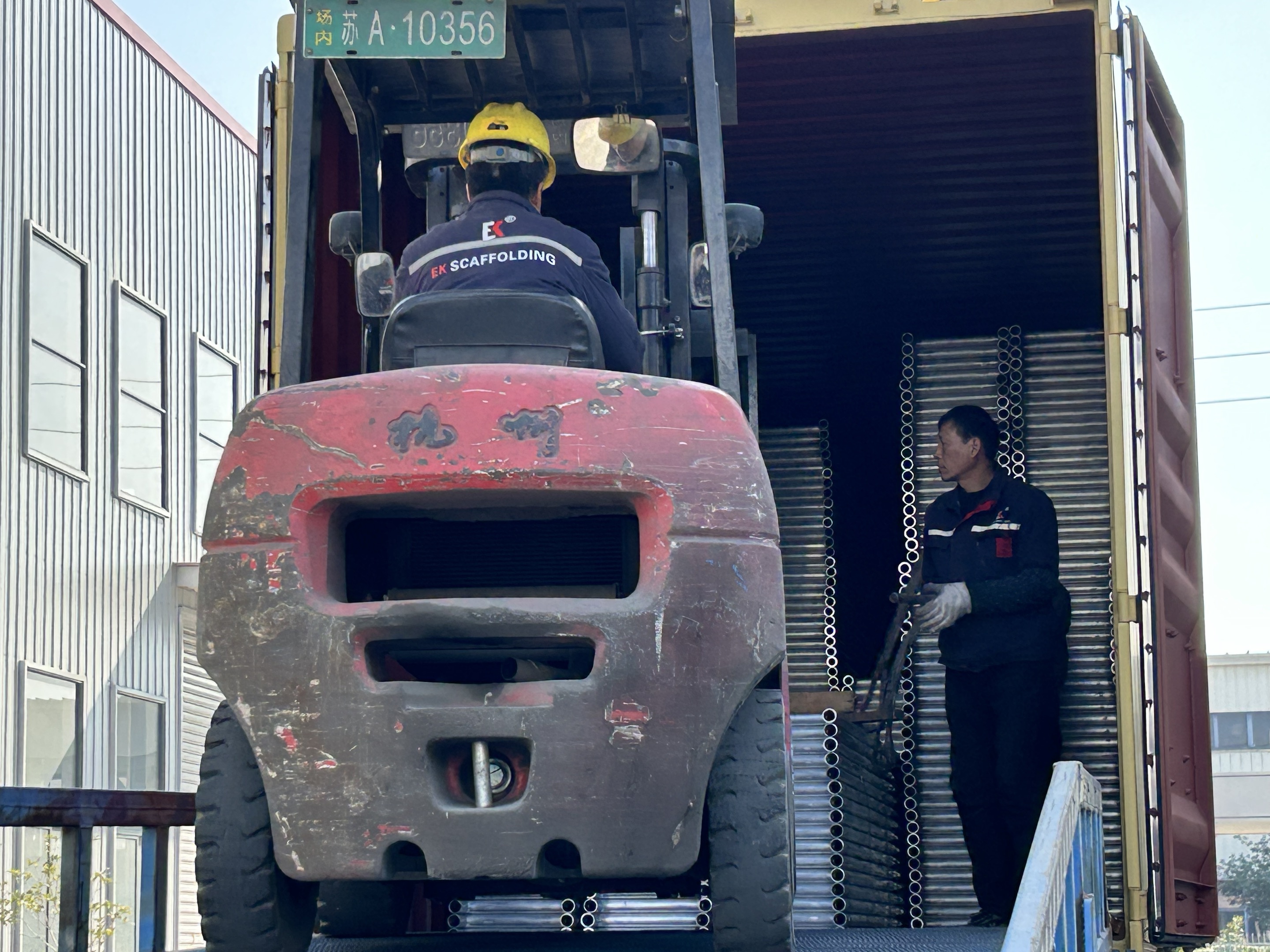 Vận chuyển ch&ugrave;m gi&agrave;n gi&aacute;o 