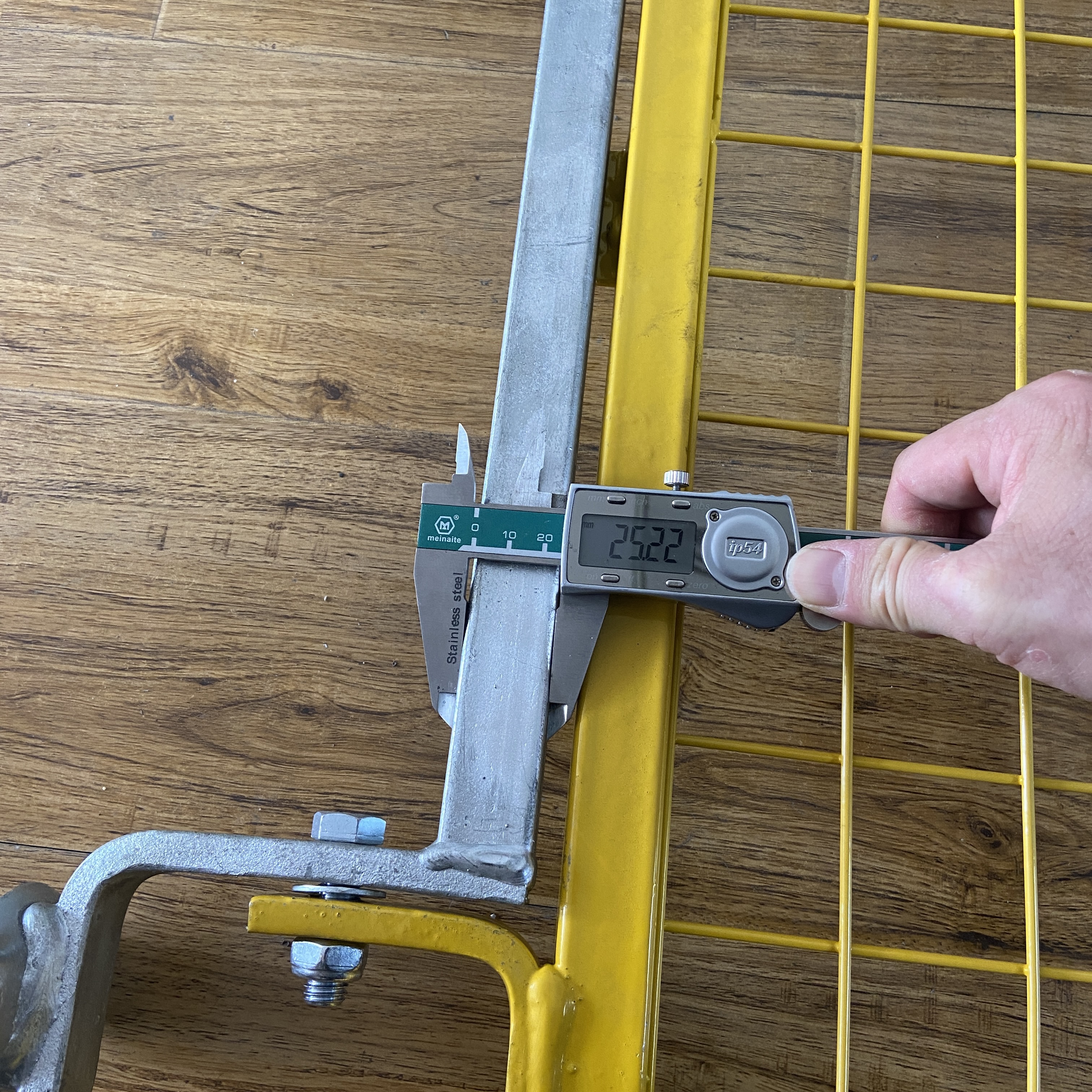 thử nghiệm cổng truy cập bậc thang 