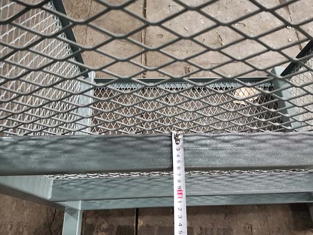 Pallet thép 07