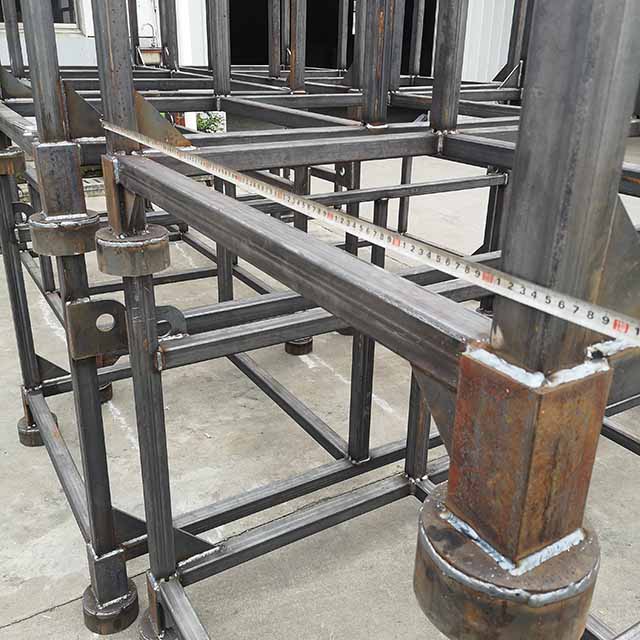 pallet thép mạ kẽ