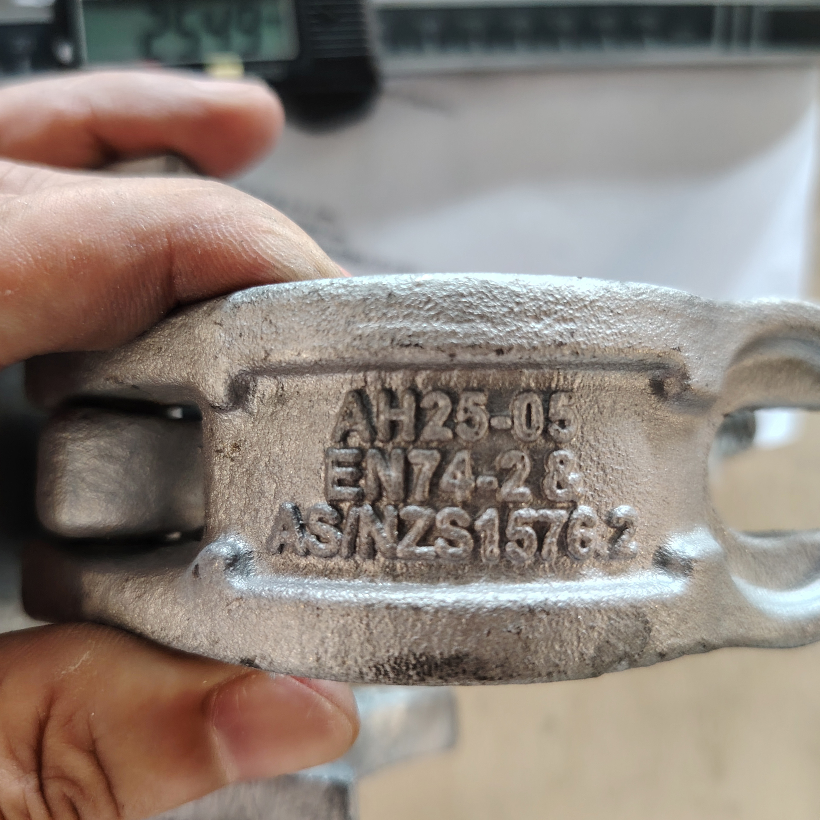 Kẹp giàn giáo hình đặc biệt Bjelke Klips