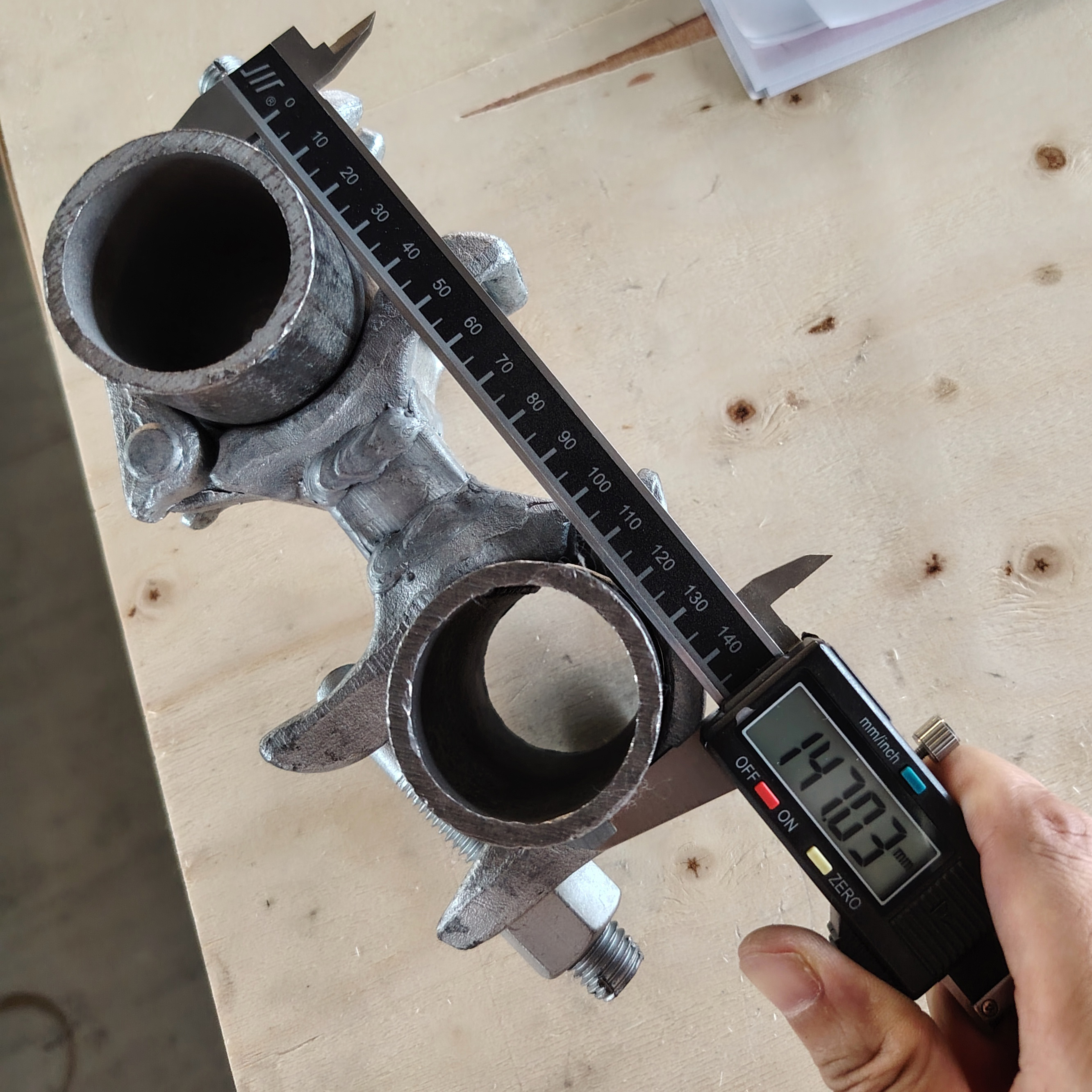 Khớp nối khoảng c&aacute;ch kẹp gi&agrave;n gi&aacute;o h&igrave;nh đặc biệt - 98mm 