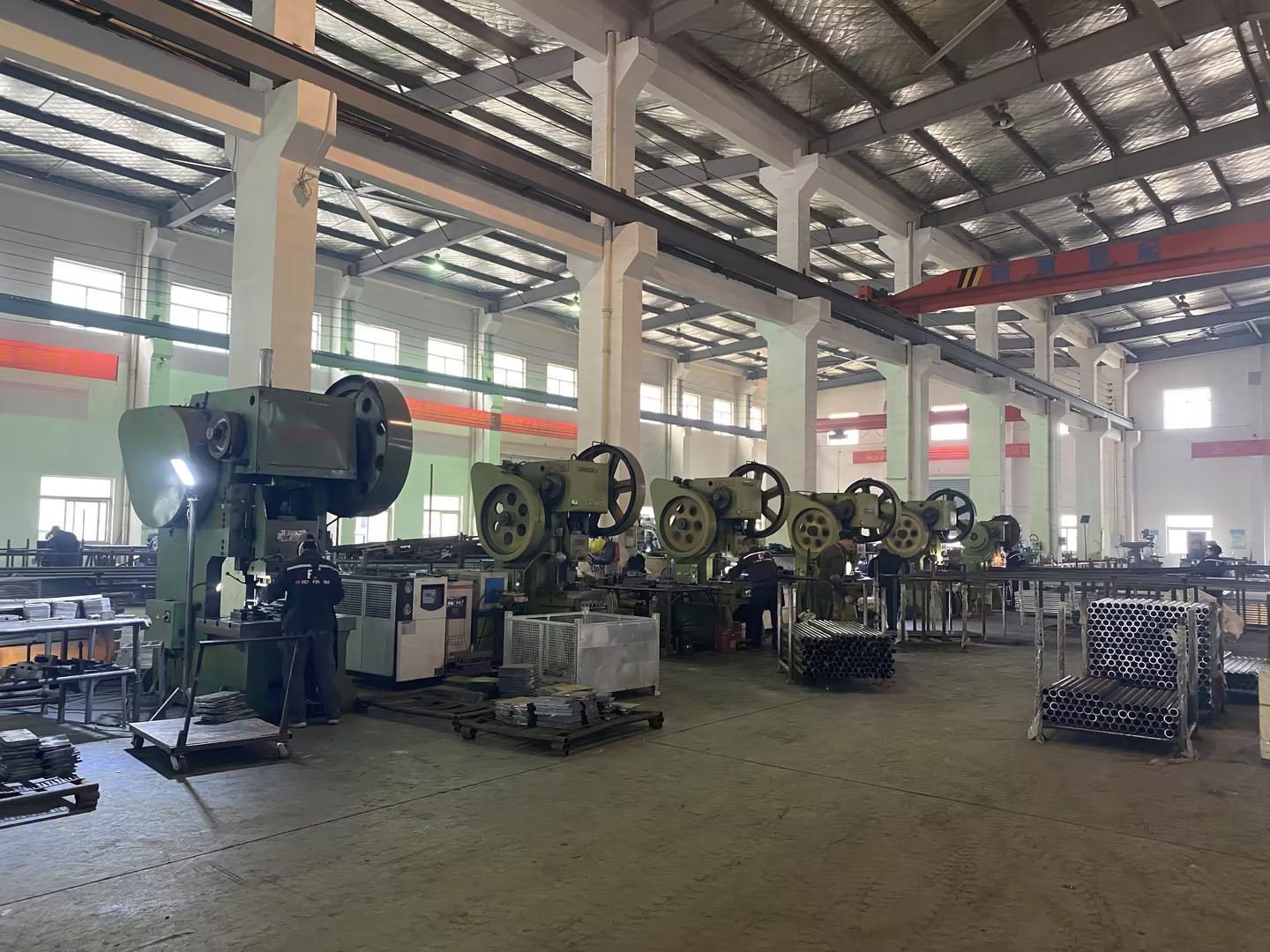 hoàn thành nhà máy của nhà máy và lễ kỷ niệm 12 năm 