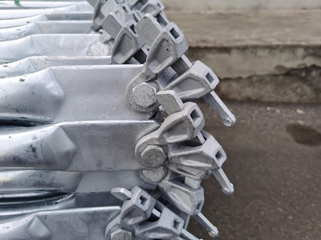 Giàn giáo đường chéo giàn giáo