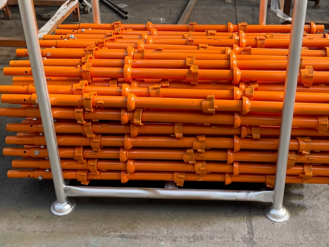 Ti&ecirc;u chuẩn gi&agrave;n gi&aacute;o Cupplock được sơn