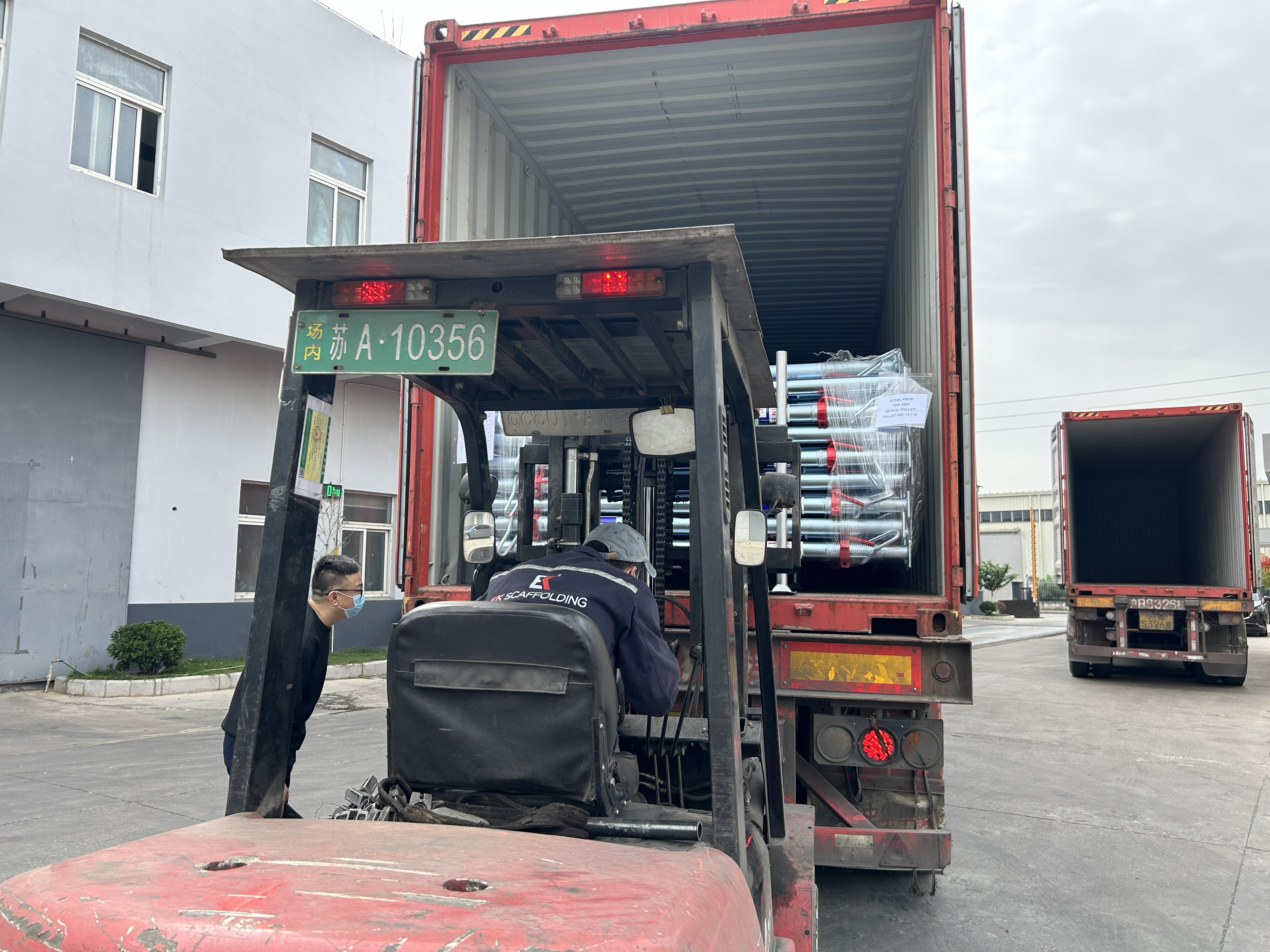 gi&agrave;n gi&aacute;o chống đỡ vận chuyển