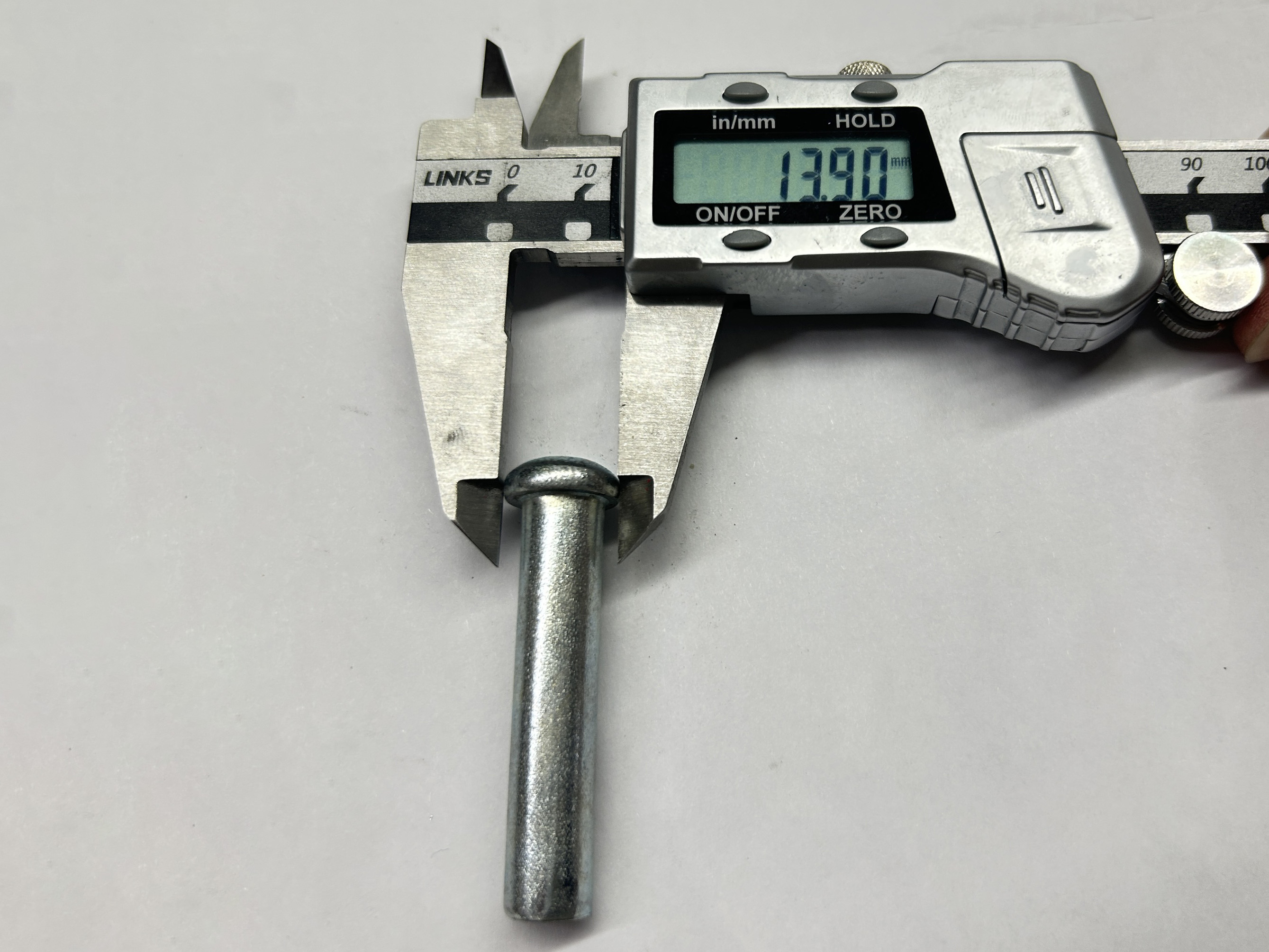 Khớp nối gi&agrave;n gi&aacute;o K&iacute;ch thước đinh t&aacute;n K&iacute;ch 