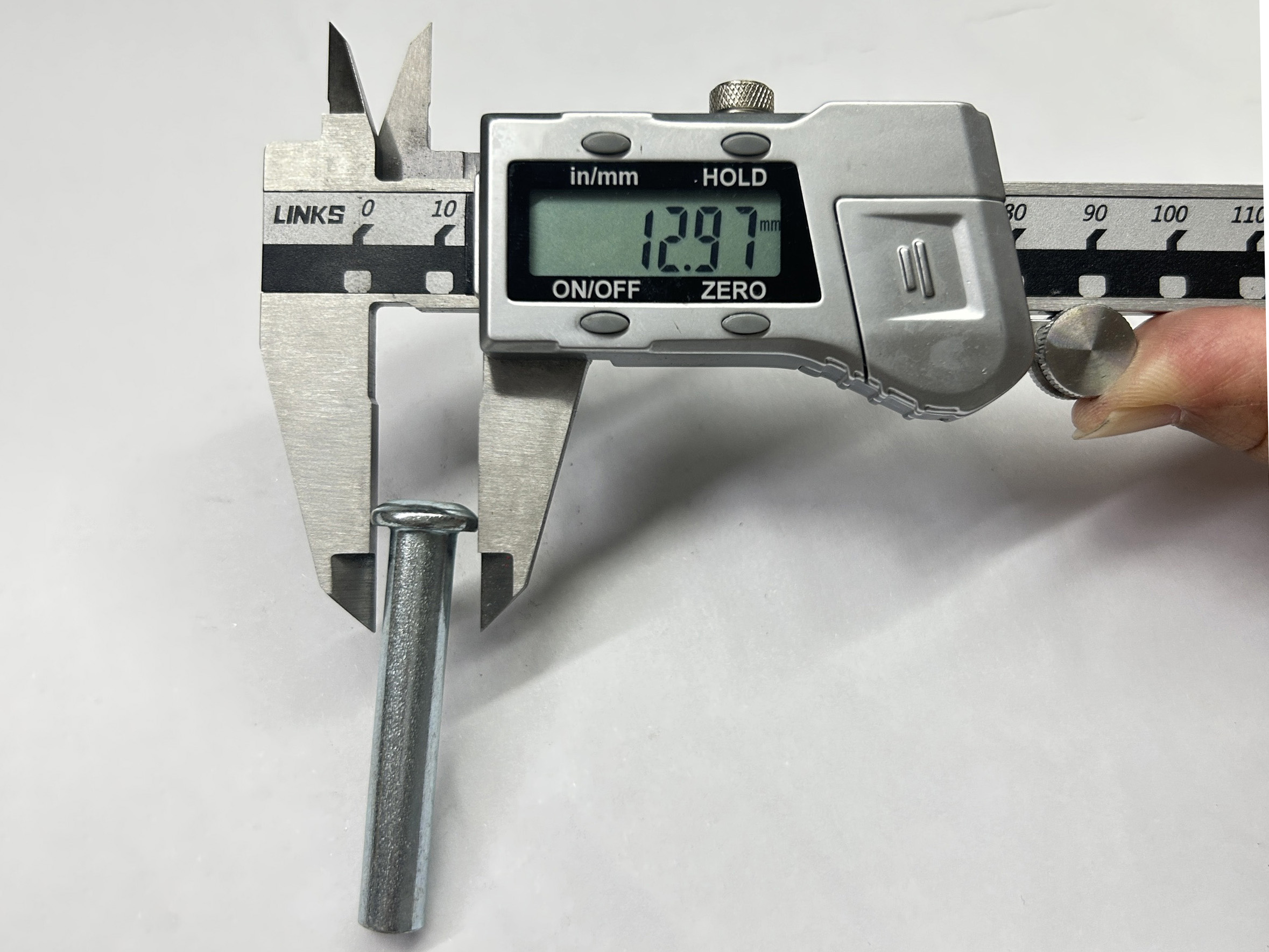 Khớp nối gi&agrave;n gi&aacute;o K&iacute;ch thước đinh t&aacute;n K&iacute;ch 