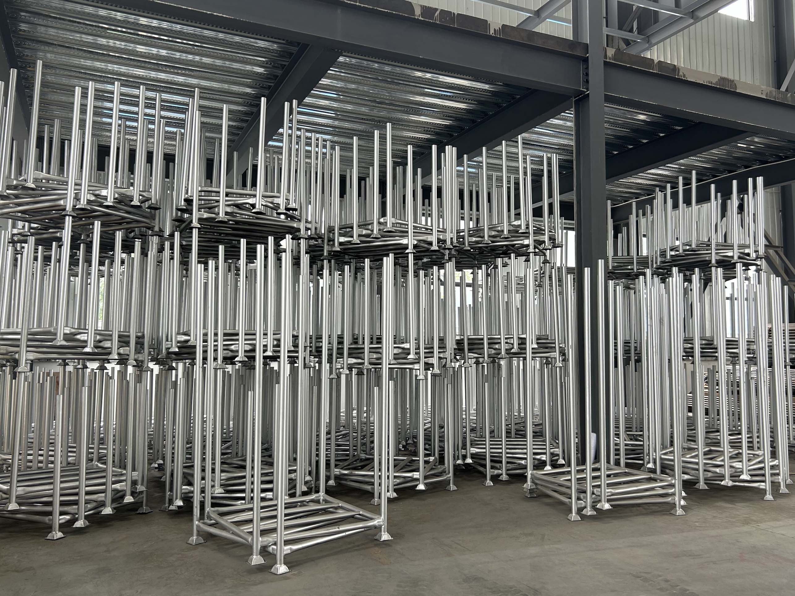 PALLET thép mạ kẽm sơn
