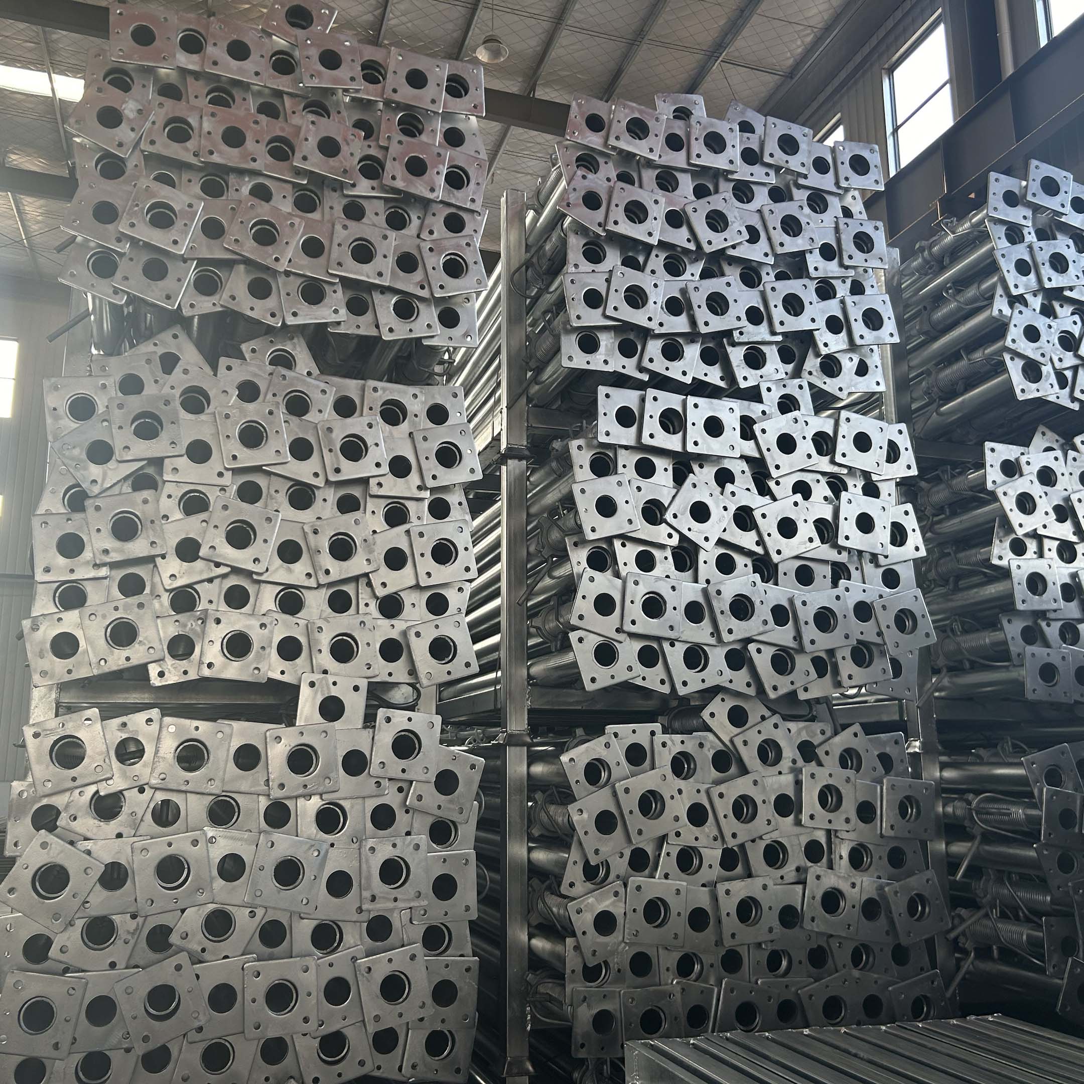 Đạo cụ thép hạng nặng