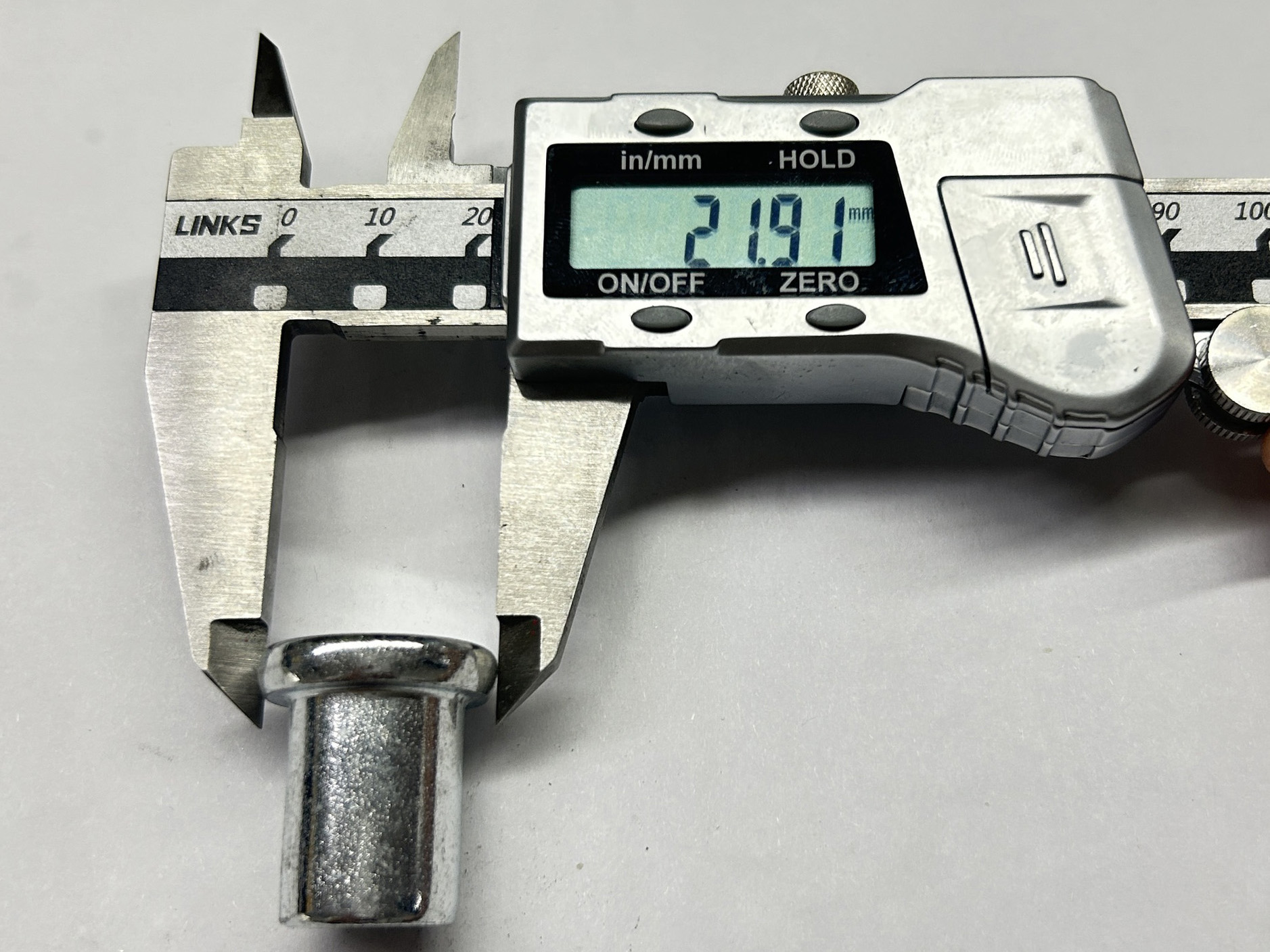 khớp nối gi&agrave;n gi&aacute;o K&iacute;ch thước đinh t&aacute;n của khớp nối gi&agrave;n gi&aacute;o K&iacute;ch 