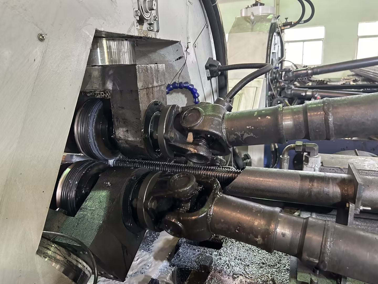 C&aacute;n ren ống th&eacute;p 