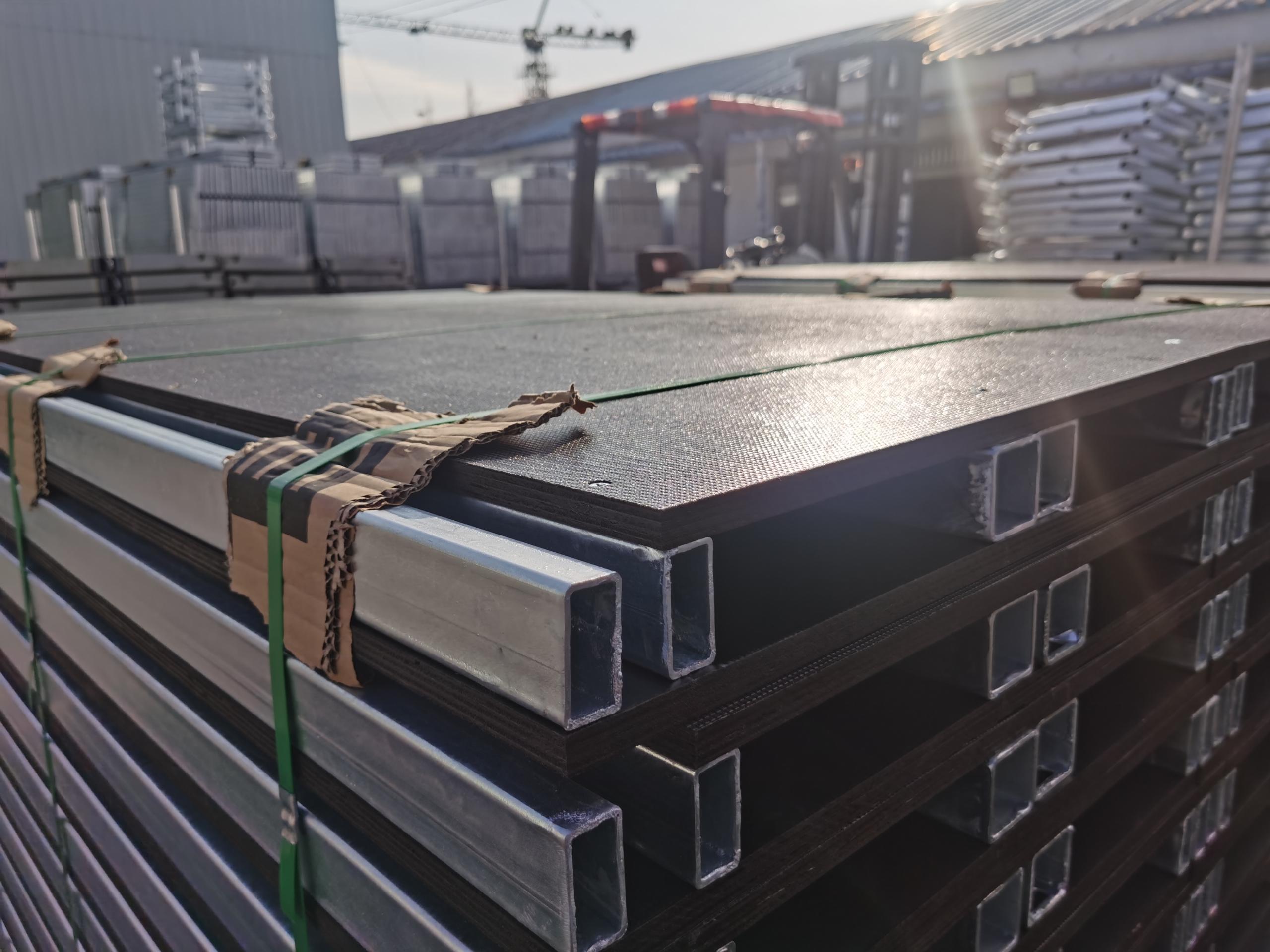 Tấm v&aacute;n gi&agrave;n gi&aacute;o