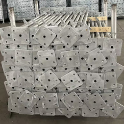 Giàn giáo san bằng giắc cắm