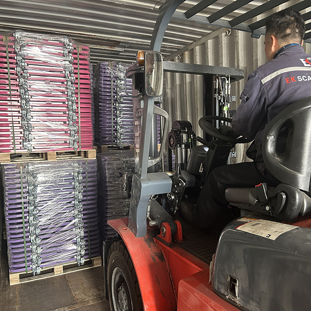 vận chuyển cổng truy cập thang đảo ngược