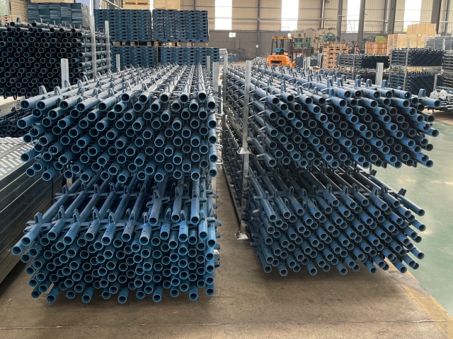 kwikstage ti&ecirc;u chuẩn 