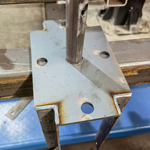 Acrow prop cố định đầu