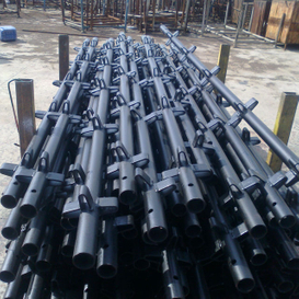 Giàn giáo Kwikstage được sơn hoặc mạ kẽm theo chiều dọc tiêu chuẩn
