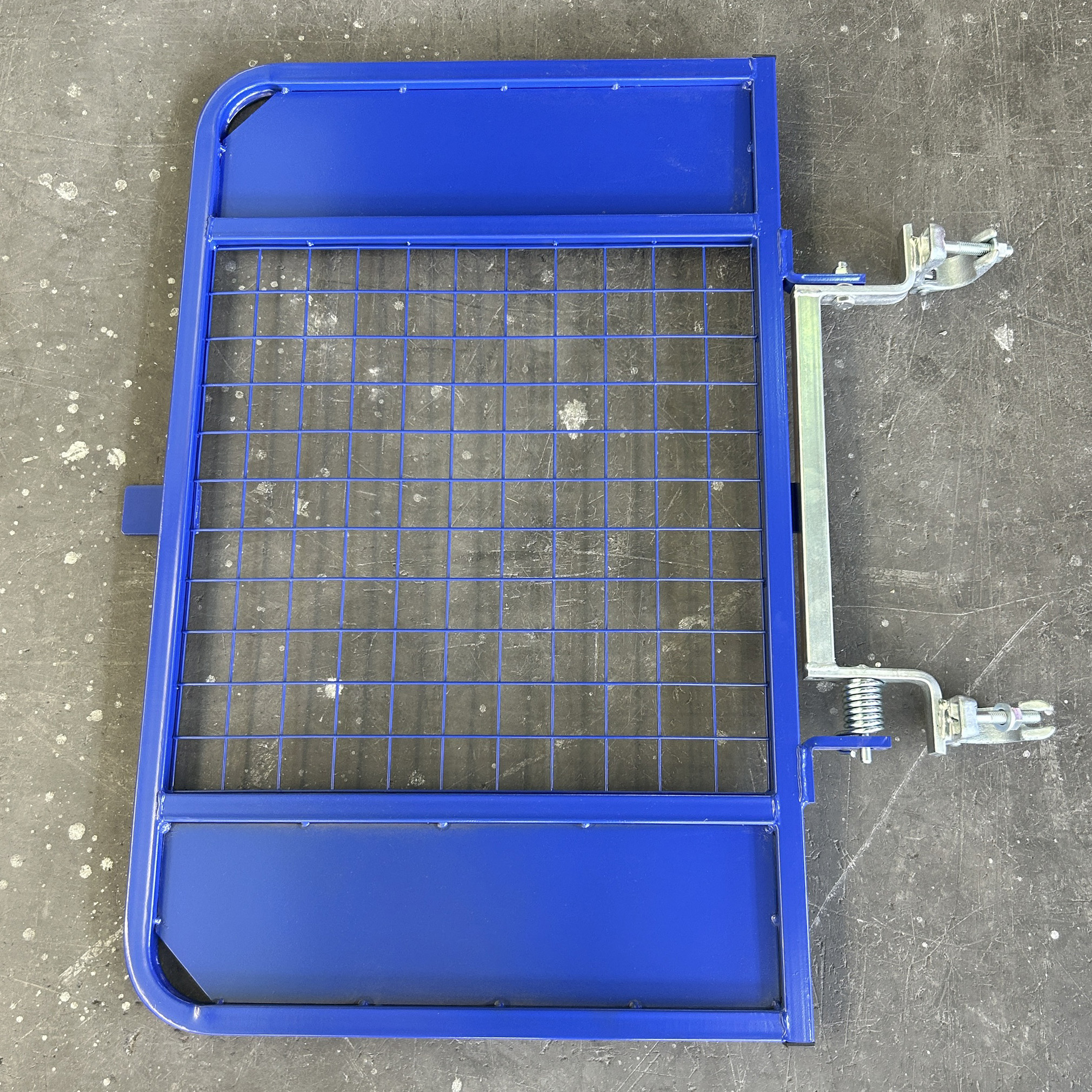 Cổng truy cập thang đảo ngược giàn giáo