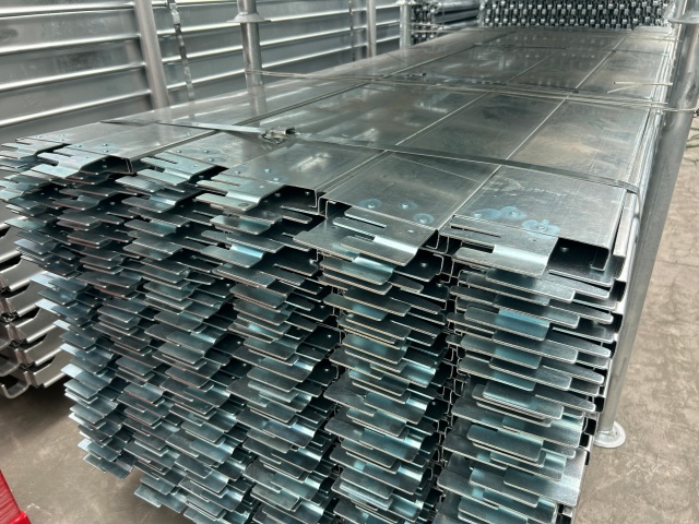 v&aacute;n ch&acirc;n