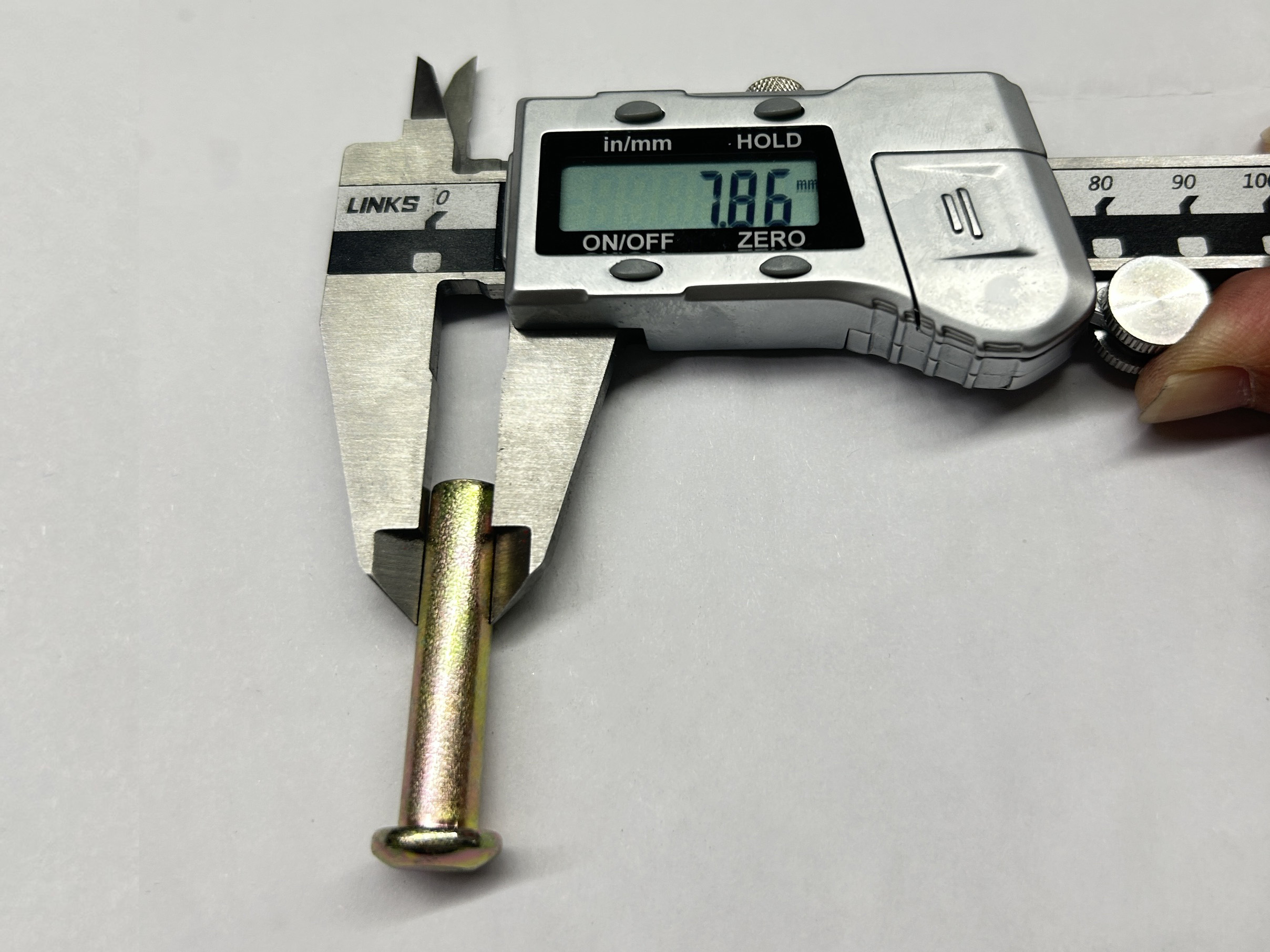 Khớp nối gi&agrave;n gi&aacute;o K&iacute;ch thước đinh t&aacute;n K&iacute;ch 