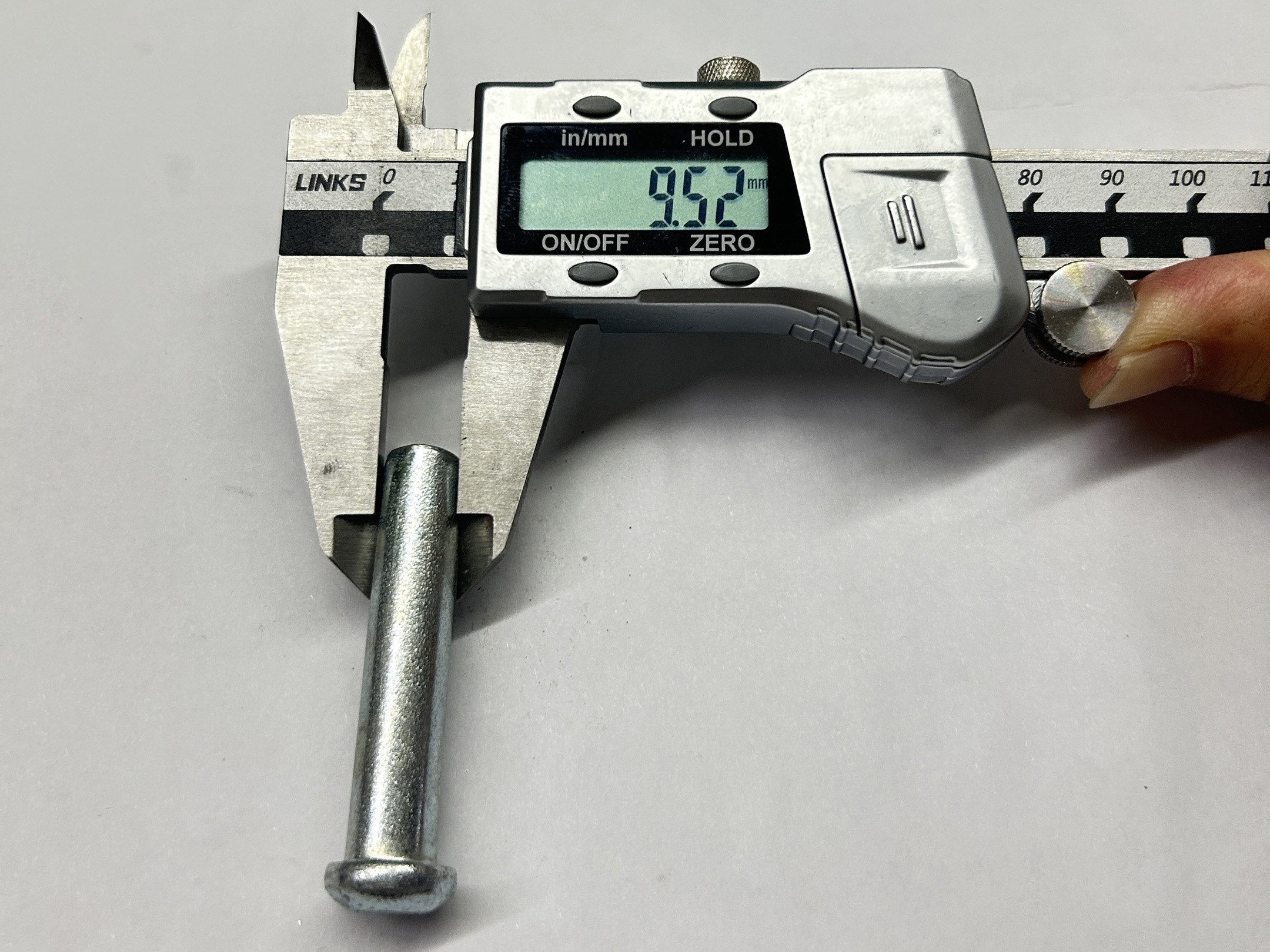 đinh t&aacute;n của khớp nối gi&agrave;n gi&aacute;o K&iacute;ch thước đinh t&aacute;n của 