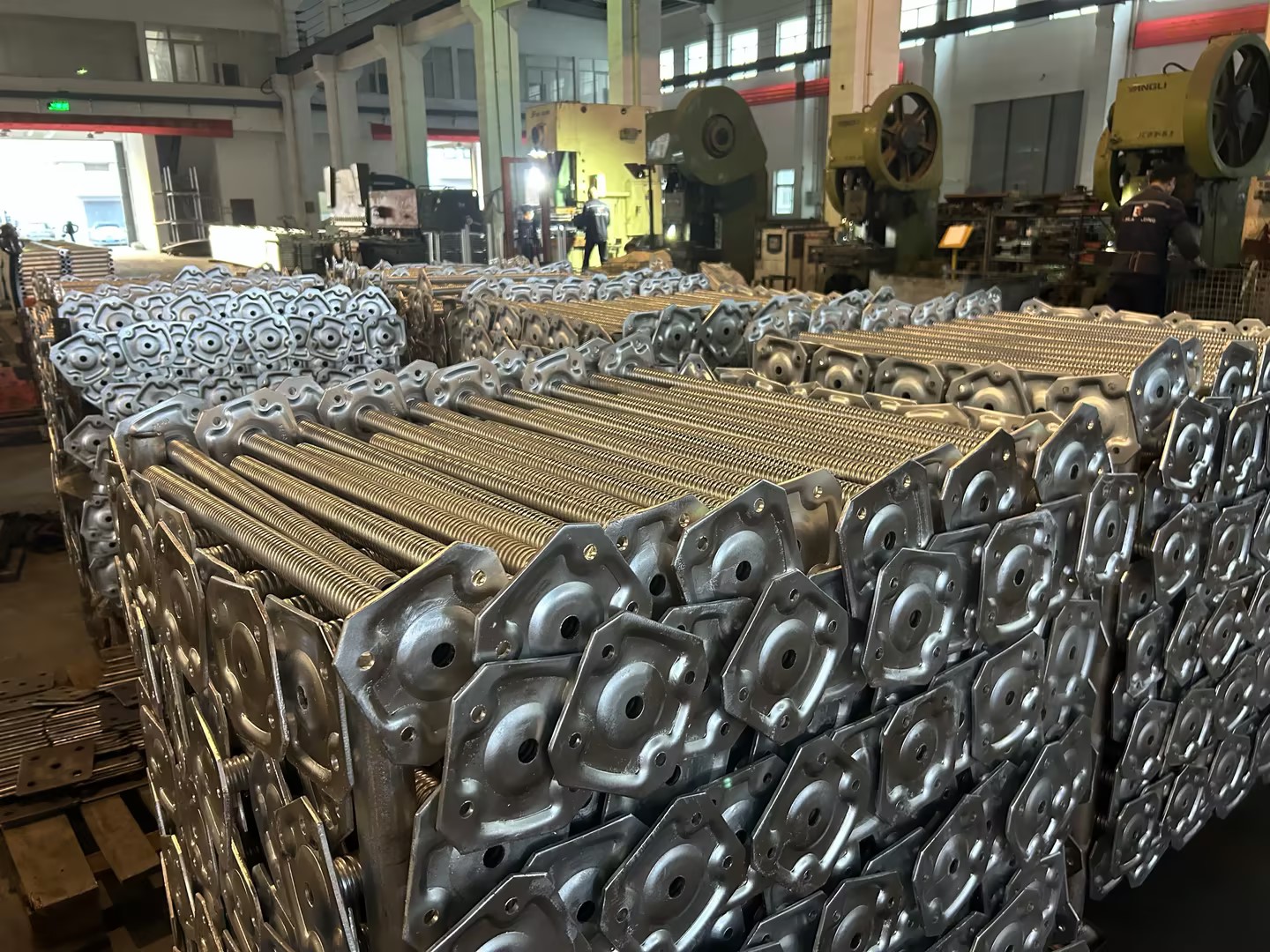 Giàn giáo San lấp mặt bằng Jack để bán