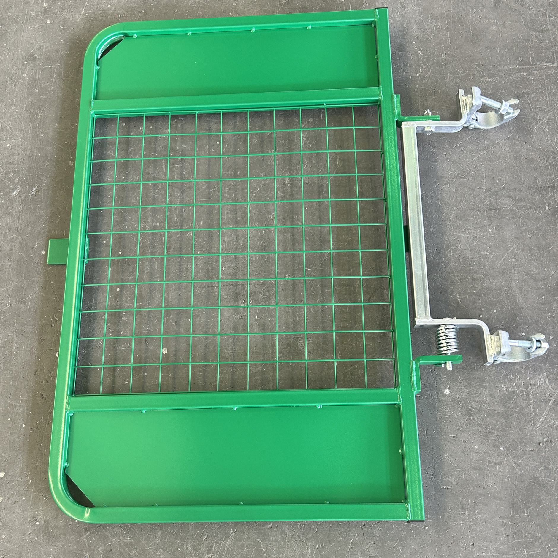 Cổng truy cập thang đảo ngược giàn giáo