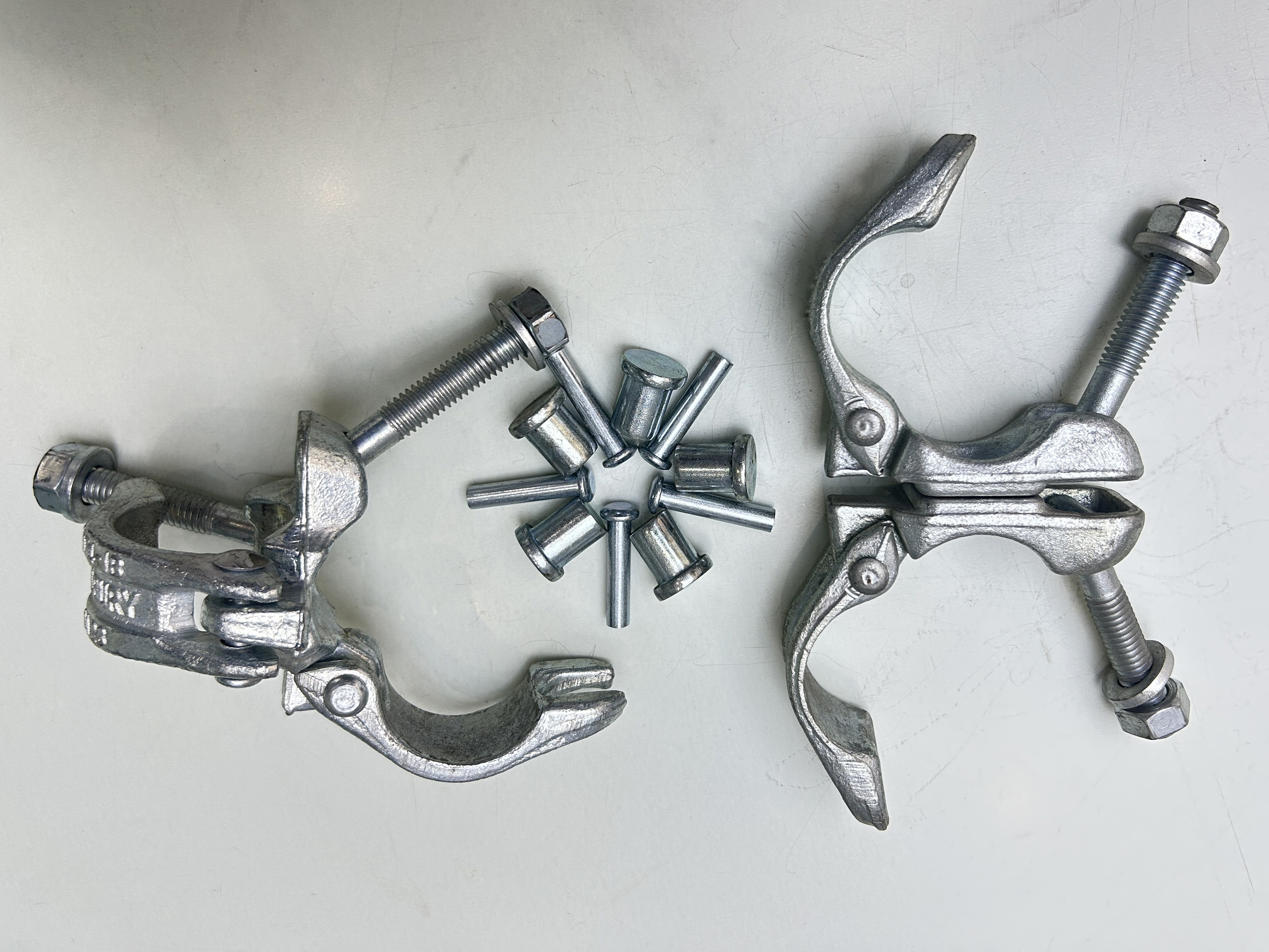 đinh t&aacute;n khớp nối 