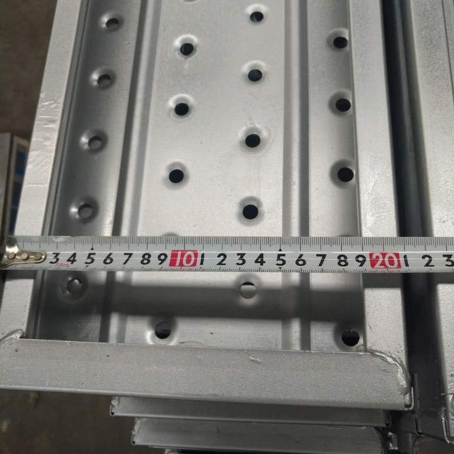 Bàn đi bộ giàn giáo mạ kẽm nóng 45mm chiều cao