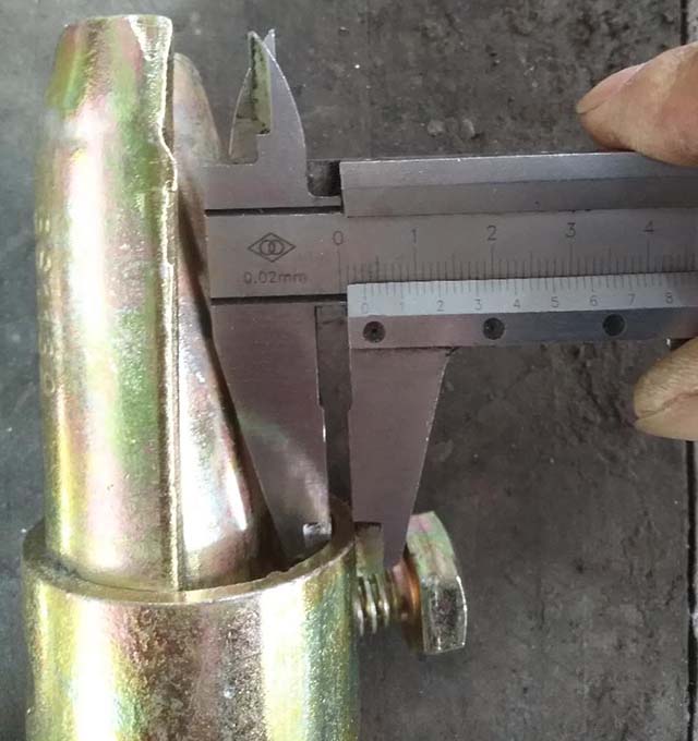 Chân khớp được ép 11