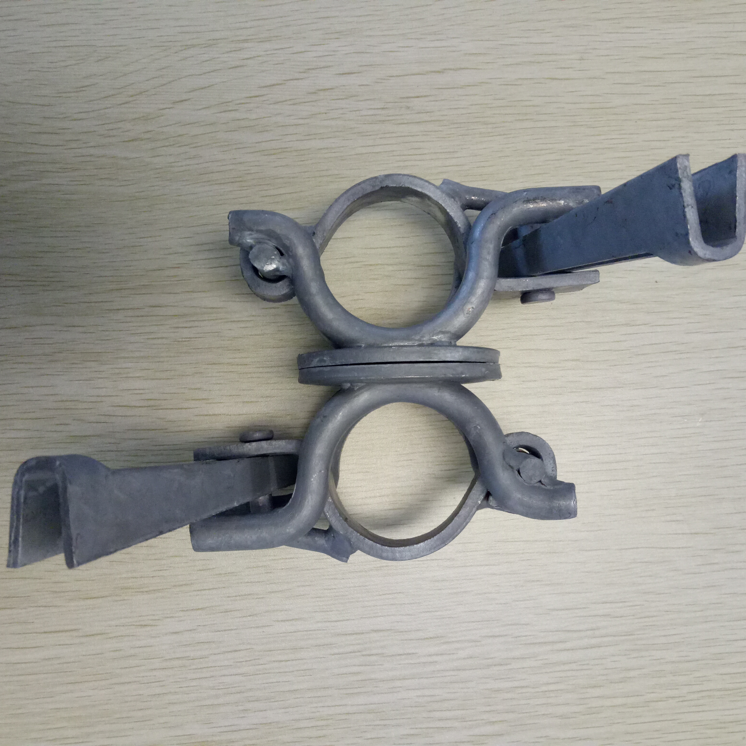 Khớp nối xoay giả mạo loại H&agrave; Lan 