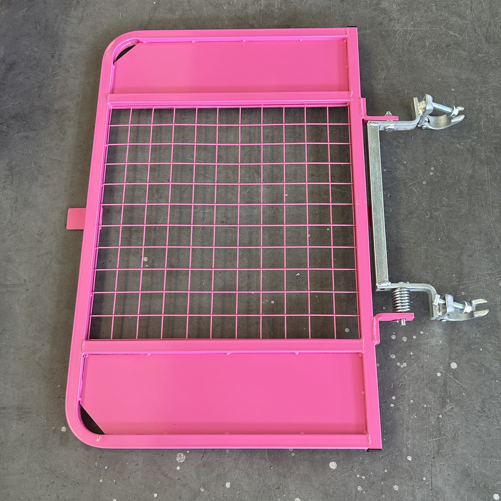 Cổng truy cập thang đảo ngược giàn giáo