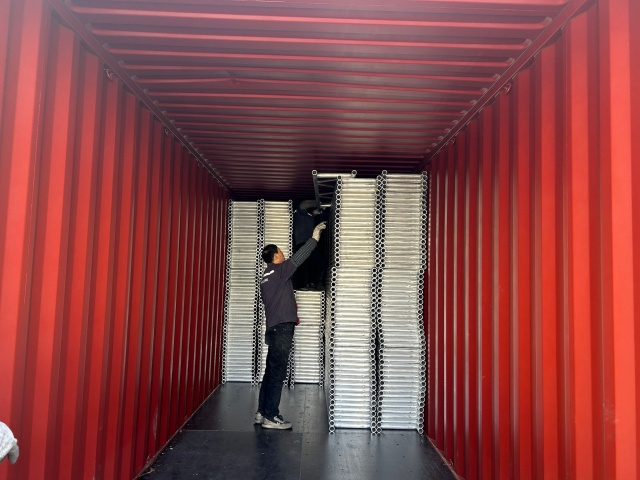 Ch&ugrave;m nh&ocirc;m